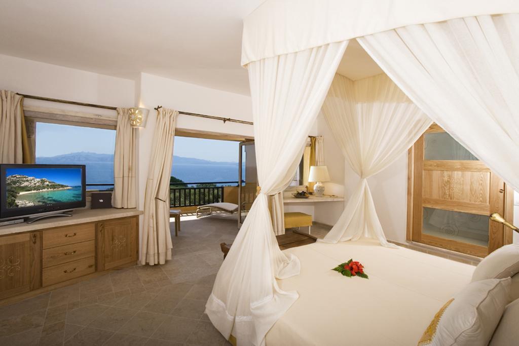Hotel Capo D'Orso Thalasso & Spa Palau Extérieur photo